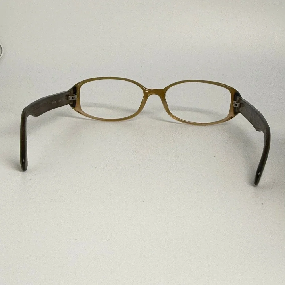 Vera Wang measurements eye
